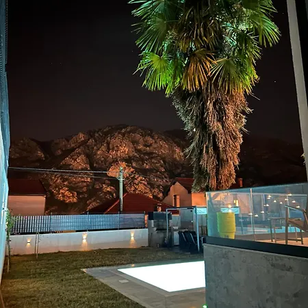 Vincek Villa *